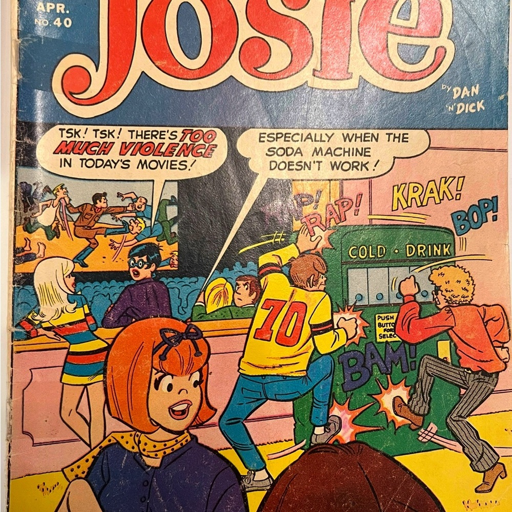 Comic collection - Picture 5 of 12